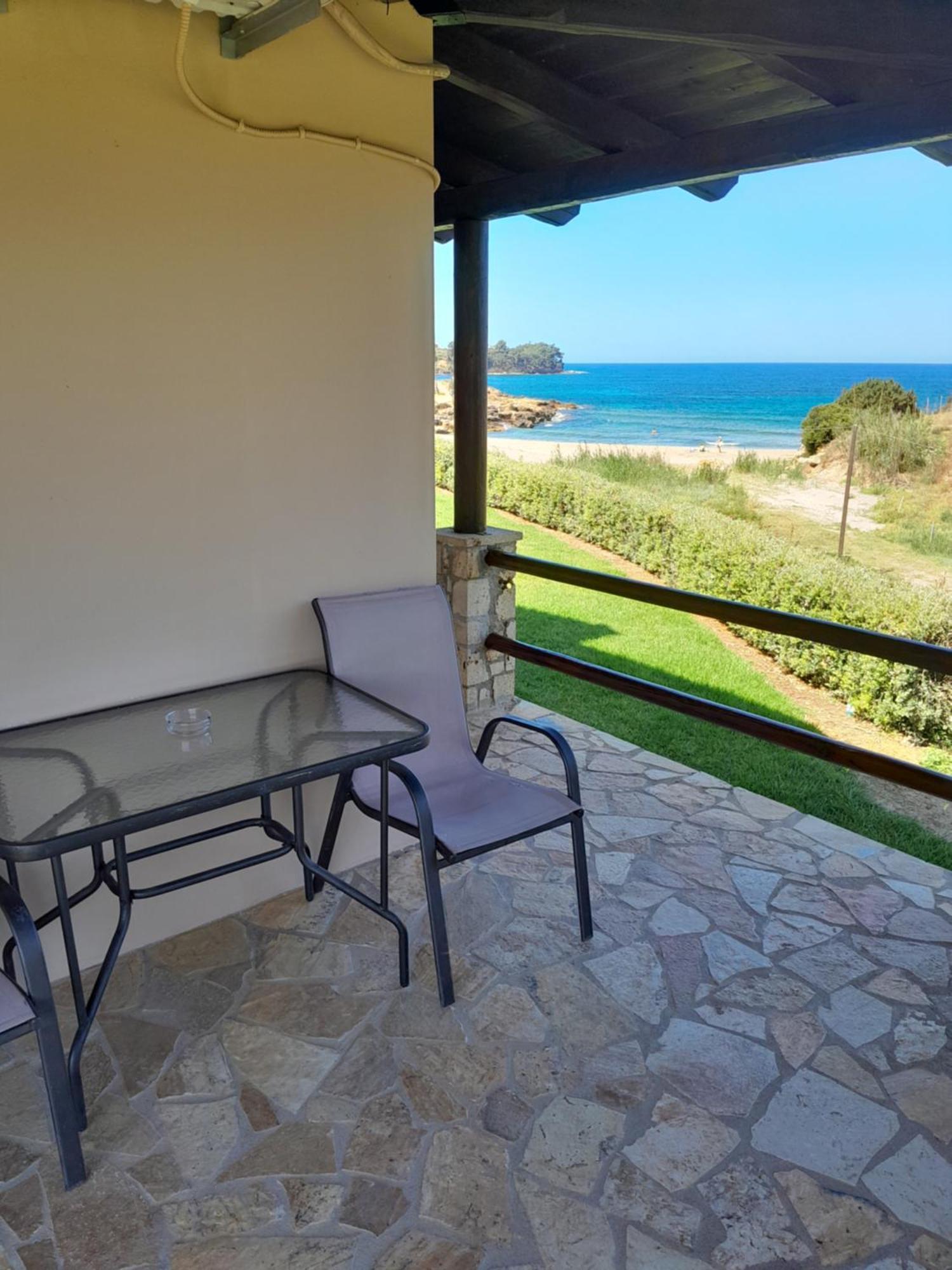 Korakokhórion Armiriki Apartments מראה חיצוני תמונה